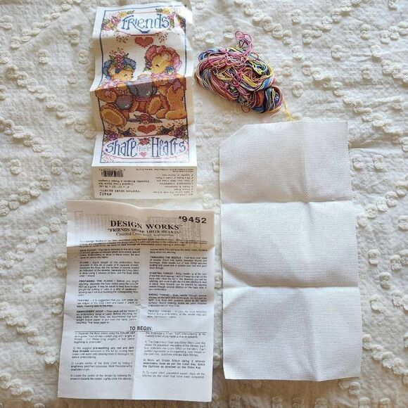 Shelly Rasche Share their hearts Friends crochet knit needlework kit teddy bear - Picture 6 of 6